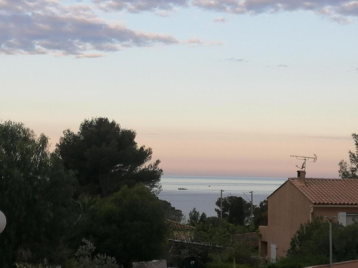 Sanary Les Gorguettes, Studio Avec Terrasse Vue Mer, A 10 Min A Pieds De La Plage エクステリア 写真